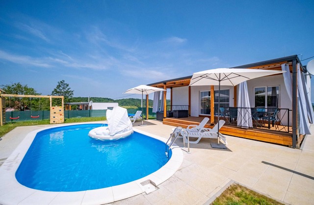 Stunning home in Cerovacki Galovici