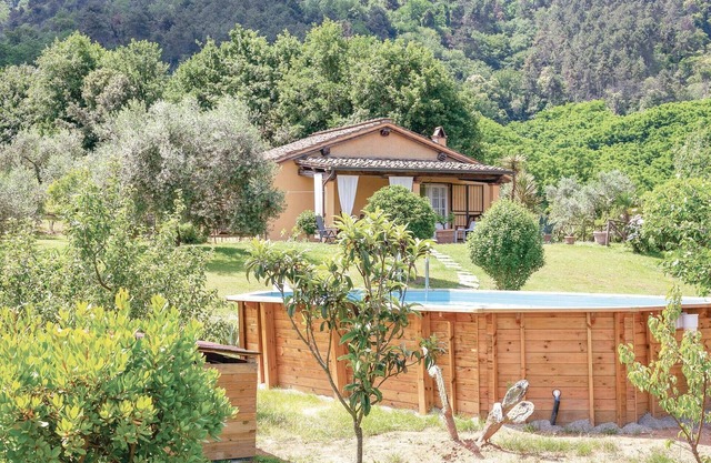 Stunning home in Montuolo LU