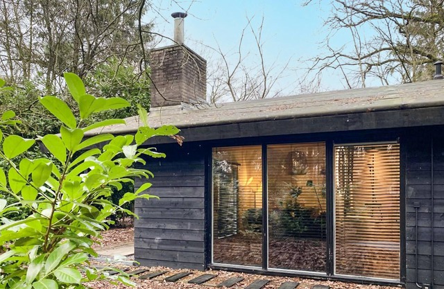 Stunning home in Rheezerveen with WiFi