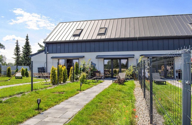 Stunning home in Stare Sady with WiFi