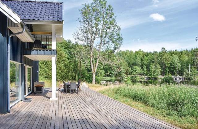 Stunning home in Tingsryd with kitchen
