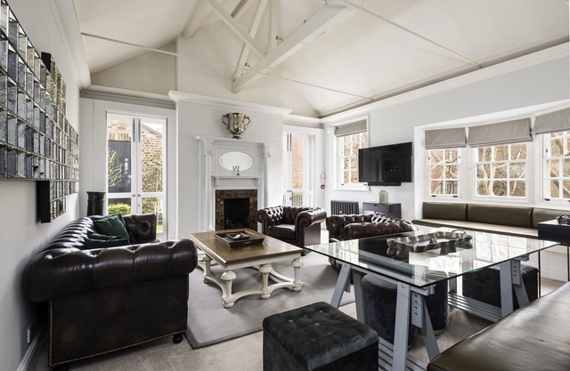 Stunning Mayfair Penthouse close to Selfridges