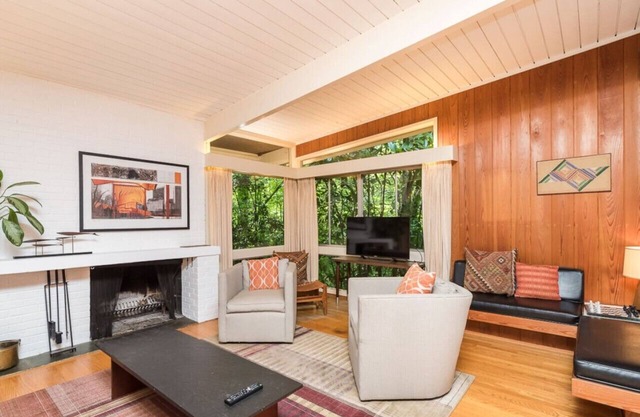 Stunning Mid-Century Gem Near Campus and Gardens