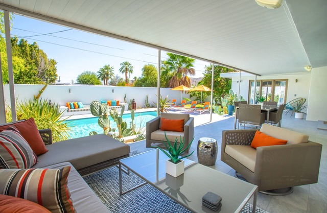 Stunning Midcentury Home with Gorgeous Pool+Patio