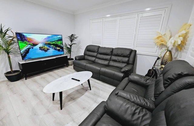 Stunning New 5 BR & 3.5 Bath