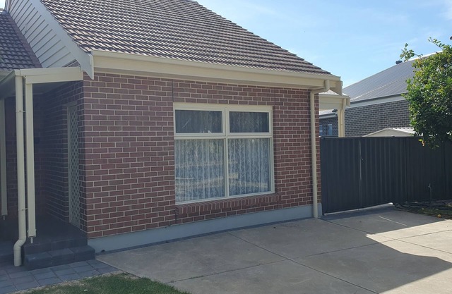 Stunning New Studio in Glenelg North – Your Perfect Getaway!