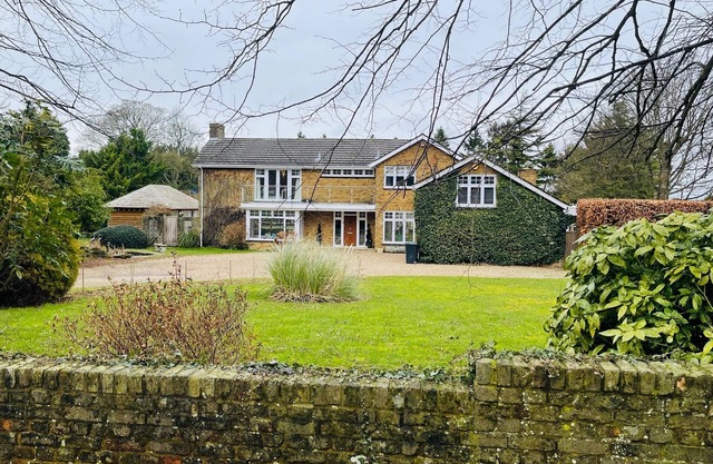 Stunning Oxfordshire 5 Bedroom House in 2 acres