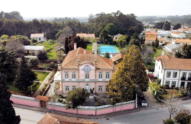 Stunning Pink Palace in Cucujães, Aveiro, Portugal