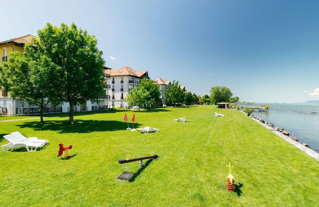 Stunning private villa for 10 people with WIFI, A/C, TV, terrace and parking