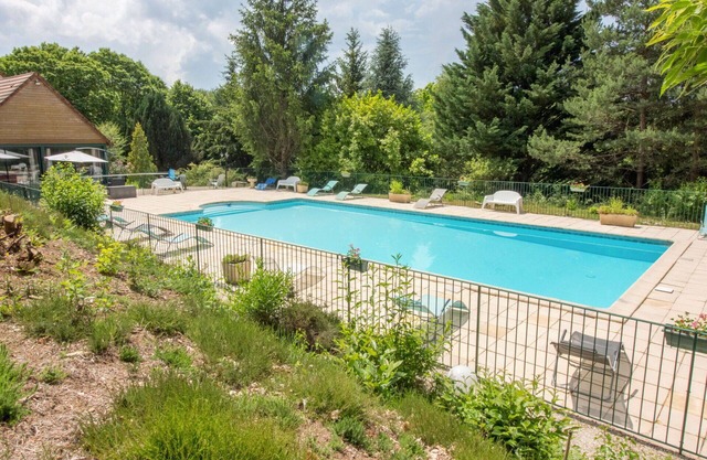 Stunning private villa for 6 people with pool, WIFI, TV and terrace