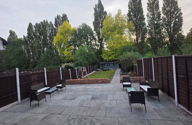 Stunning property with summer house sleeps 15