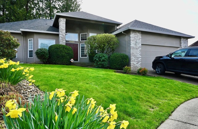 Stunning Ranch Home in Walkable Gorgeous Happy Valley Neighborhood