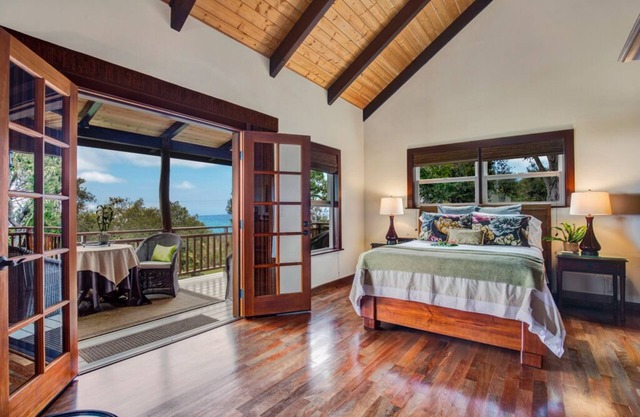 Stunning, Romantic Cottage on Slope of Hualalai