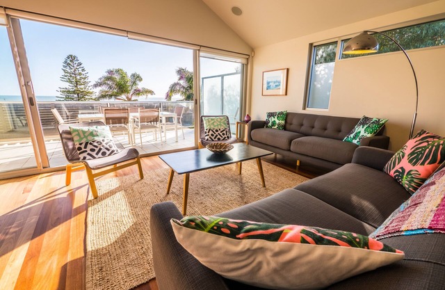 Stunning Seaside Retreat