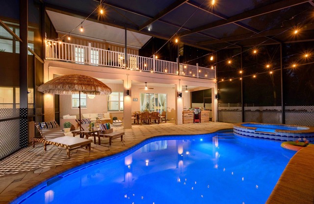 Stunning Thonotosassa Home ~ 7 Mi to Ocean!