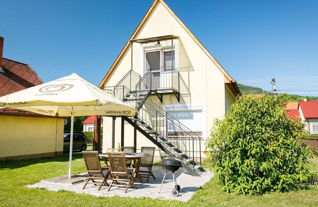 Stunning villa for 4 people with A/C, WIFI, TV, balcony and parking