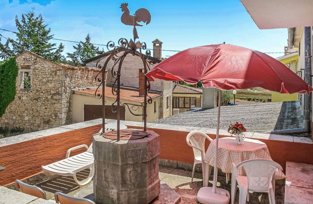 Stunning villa for 6 guests with A/C, WIFI, TV, terrace, pets allowed and parking