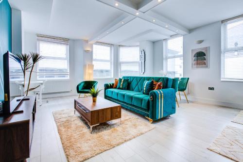 Stylish 1 bed Apt By Livra Estate Short Lets & Serviced Accommodation Sutton With Free Parking