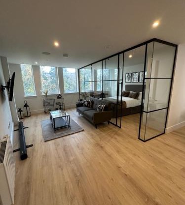 Stylish 1 Bedroom Apartment in Purley, Croydon