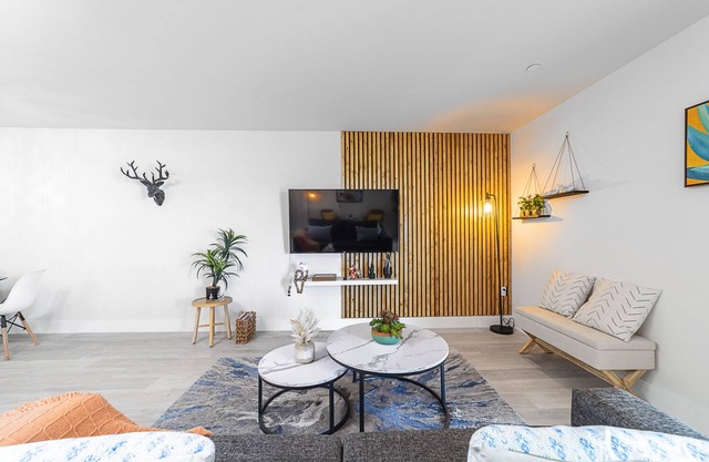 Stylish 1BR Loft in the heart of Aventura