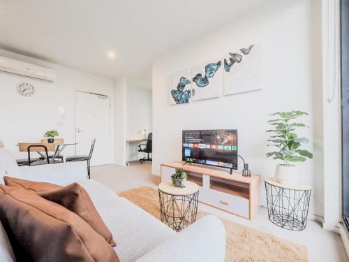 Stylish 1br1ba Apt In Footscray Pool Gym Wifi