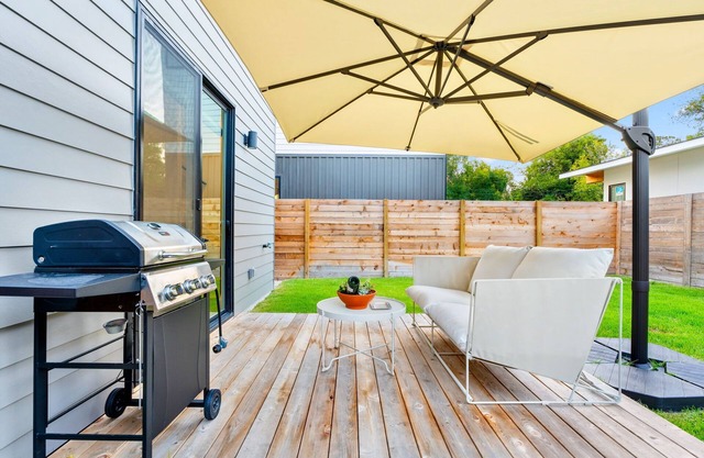 Stylish 2 Bedroom Retreat in South Austin