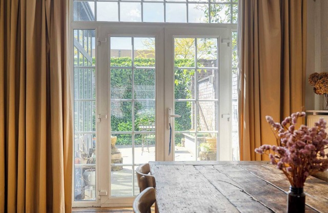 Stylish 3BR Haven with garden