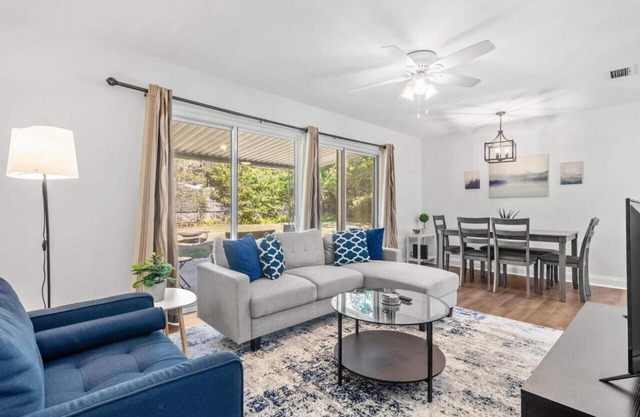 Stylish and Comfortable Escape in Gainesville