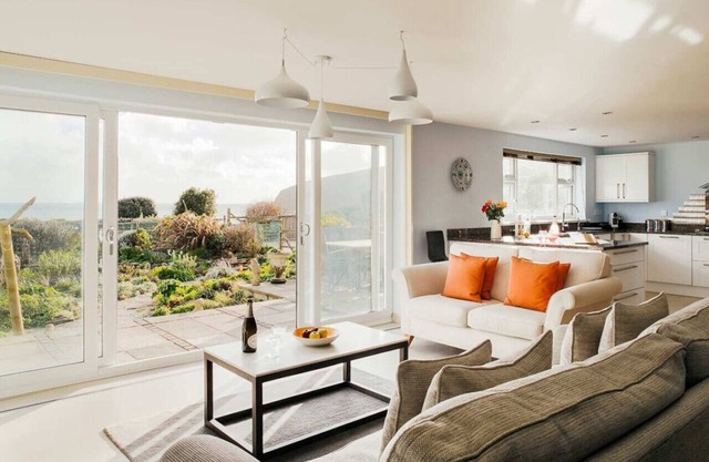 Stylish Beachside Home with Amazing Sea Views