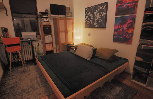 Stylish Condo 10 Mins From NYC