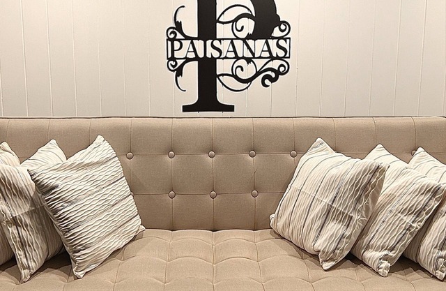 Stylish country guesthouse escape one hour from Sydney
