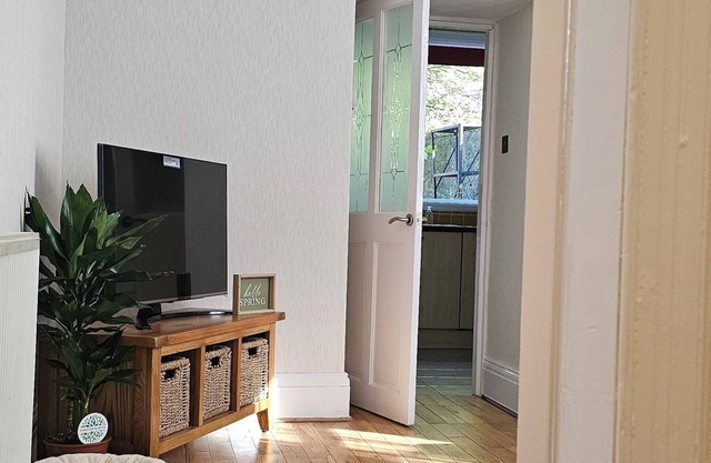 Stylish flat in central location. Pet friendly