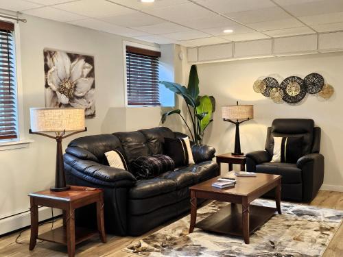 Stylish Guest Suite - Close to Orono and Bangor!