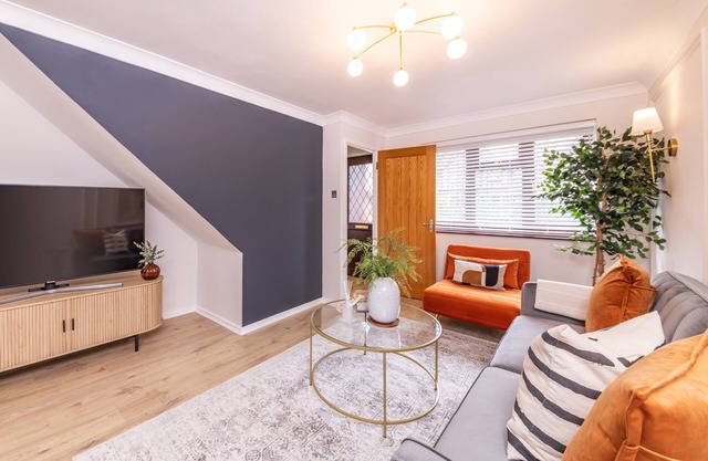 Stylish Luxury house near Solihull, NEC, BHX Airport, With Parking Sleep 6 guest