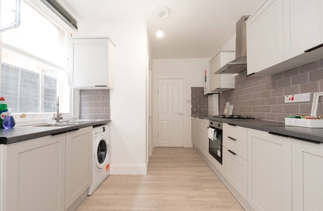 Stylish newly renovated large home with garden | Pass The Keys