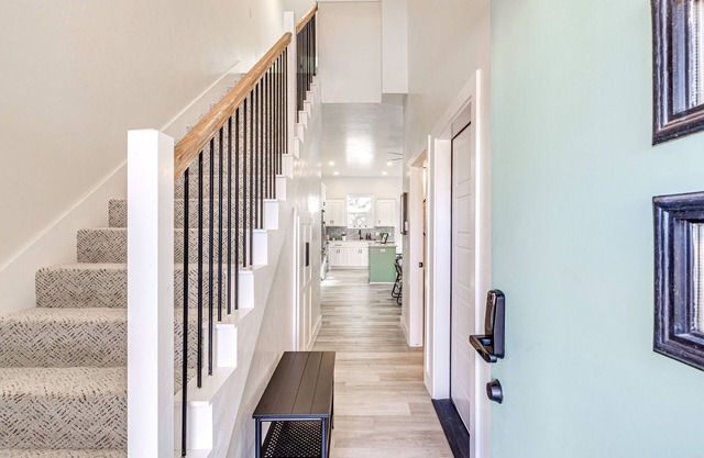 Stylish OKC Duplex 2bed 2.5bath Unit B