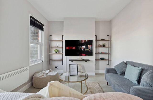 Stylish Scandi Sanctuary in Trendy Leyton