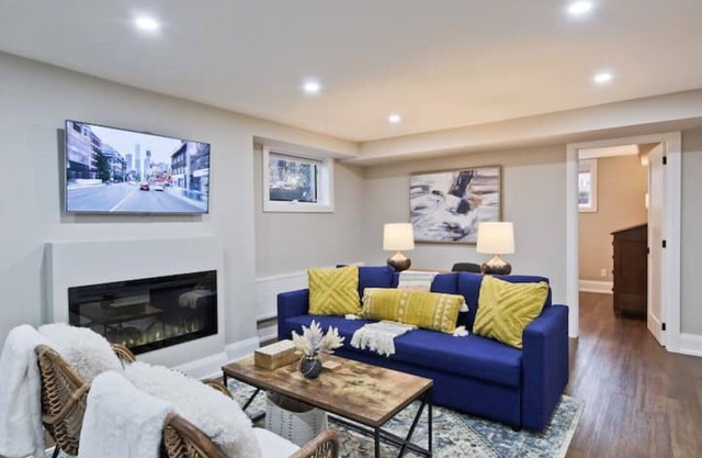 Stylish Suite with a Hint of Character