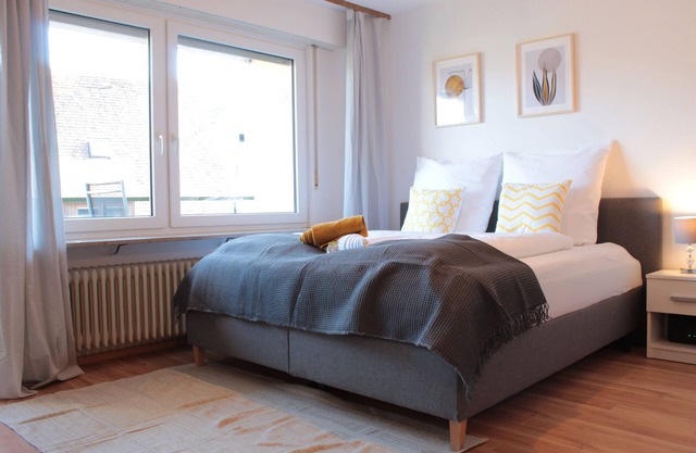 Stylish with Balcony, parking, Netflix