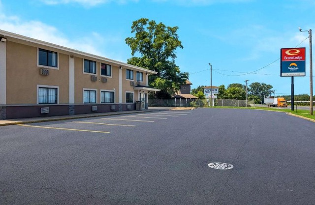 Suburban Studios Portage