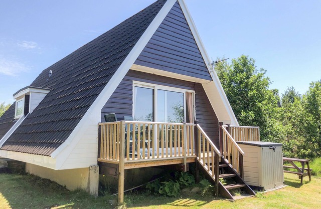 SUIL NA MARA, pet friendly, country holiday cottage in Aultbea