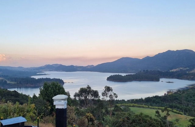 Suite 1 with a wonderful view of the Neusa reservoir