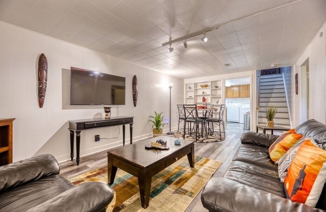 Suite 35B Boutique Medical Housing | Yard for Pets