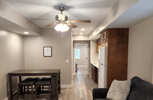 Suite 4 @RidgeRunners~ 1 mile to Hatfield McCoy Trail Head #1