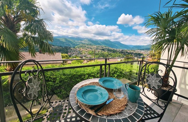 Suite Apartment with a view and free parking