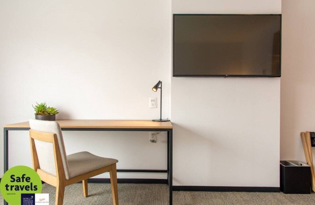 Suite Doble Equipada Excelente Ubicación en Qro