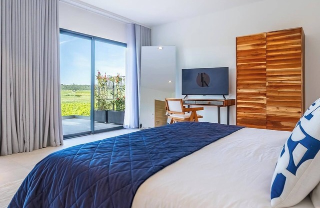 Suite n°3 in Villa SCL - Heated pool