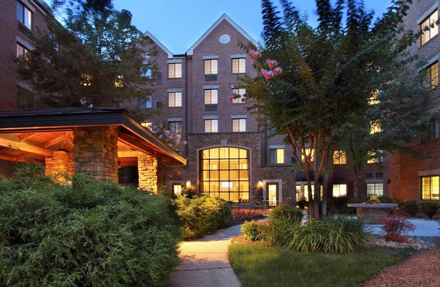 Suite Near DC | Free Breakfast + On-Site Fitness Center | Great for Business Travelers!