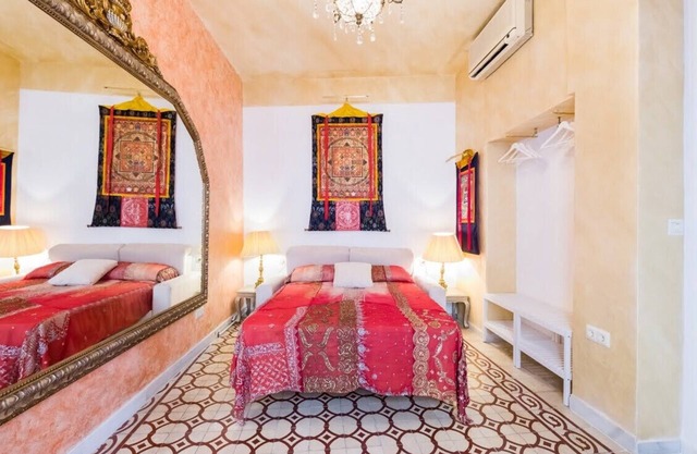 Suite Nepal by RentalSevilla
