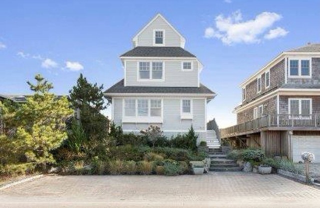 Summer 2025 Ocean front Paradise in Westhampton Dunes